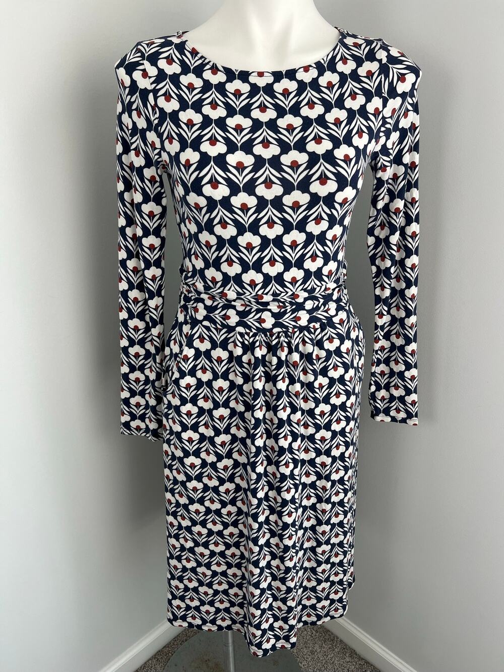 Boden Long Sleeve Abigail Dress in Retro Floral Print with Pockets 4L